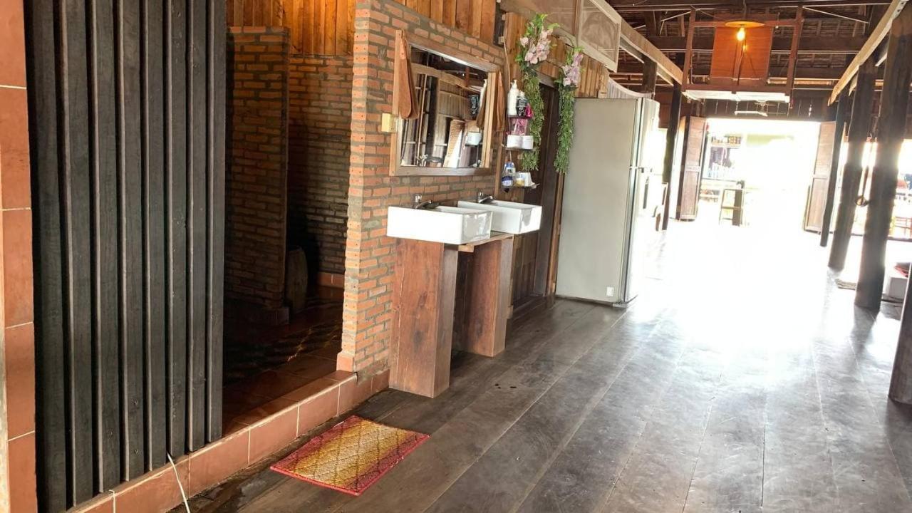 St 63 Home Stay & Tour Kampong Khleang ภายนอก รูปภาพ