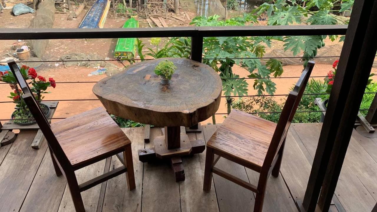 St 63 Home Stay & Tour Kampong Khleang ภายนอก รูปภาพ