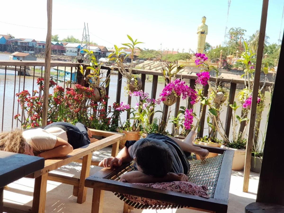 St 63 Home Stay & Tour Kampong Khleang ภายนอก รูปภาพ